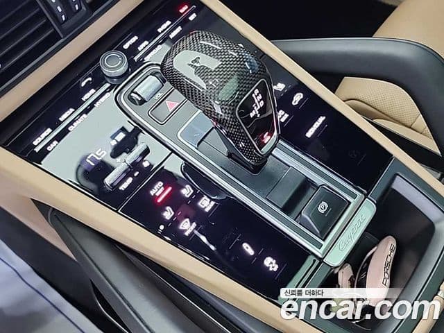 Porsche Cayenne 2021 — Photo 19/20