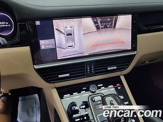Porsche Cayenne 2021 — Photo 10/20