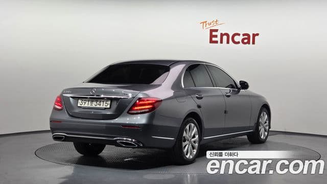 Mercedes-Benz E-Class 2020 — Şəkil 2/20