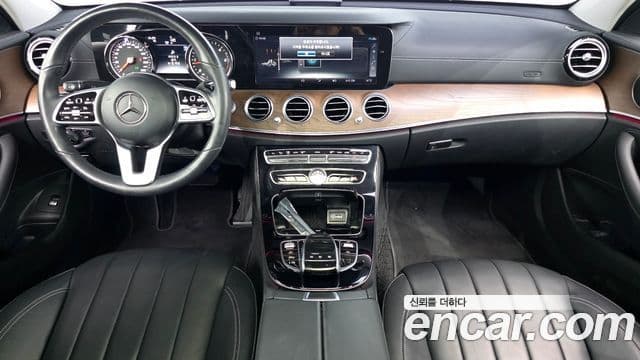 Mercedes-Benz E-Class 2020 — Şəkil 7/20
