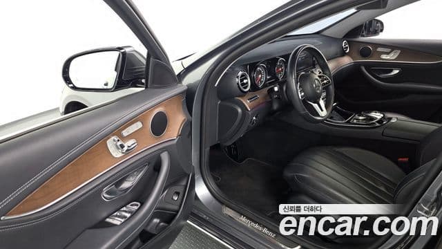 Mercedes-Benz E-Class 2020 — Şəkil 10/20