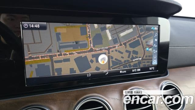Mercedes-Benz E-Class 2020 — Şəkil 14/20