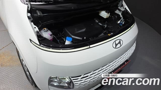 Hyundai Staria 2025 — ფოტო 6/20
