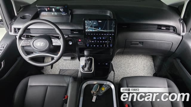 Hyundai Staria 2025 — ფოტო 7/20