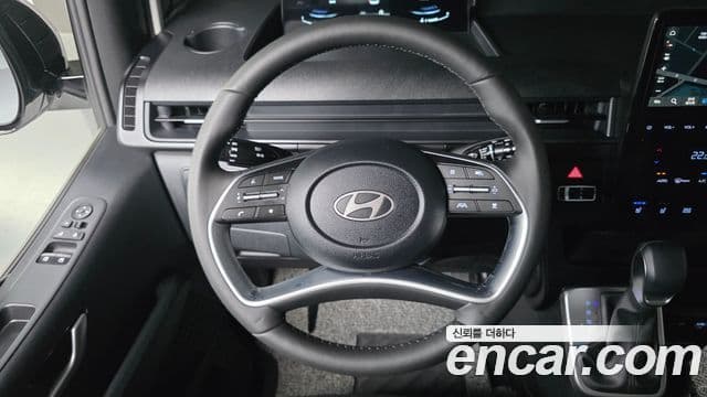 Hyundai Staria 2025 — ფოტო 13/20