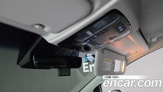 Hyundai Staria 2025 — ფოტო 17/20