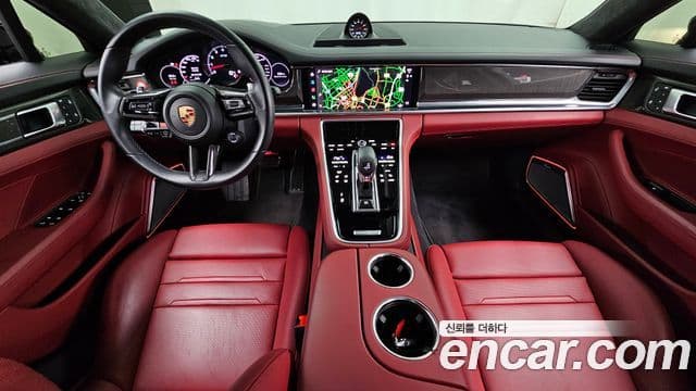Porsche Panamera 2023 — Photo 16/36