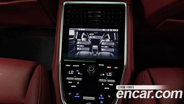 Porsche Panamera 2023 — Photo 4/36