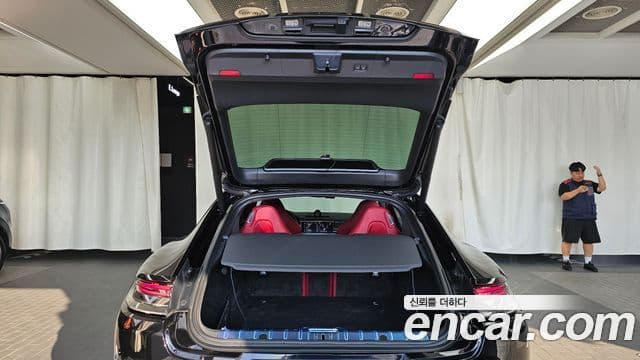 Porsche Panamera 2023 — Photo 15/36