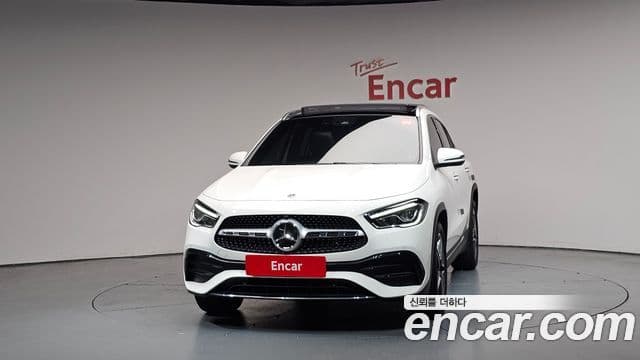 Mercedes-Benz GLA-Class 2020 — Şəkil 3/20
