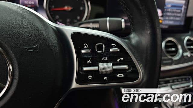 Mercedes-Benz E-Class 2018 — Şəkil 20/20