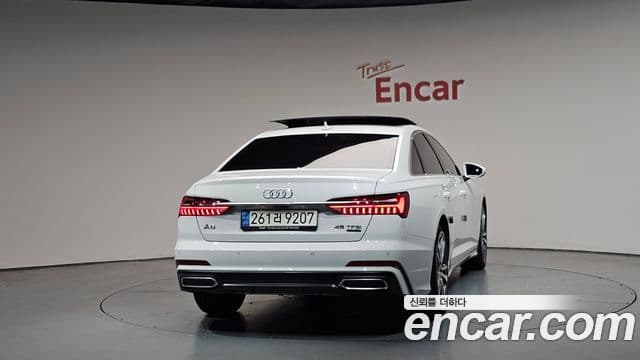 Audi A6 2021 — Фото 4/20