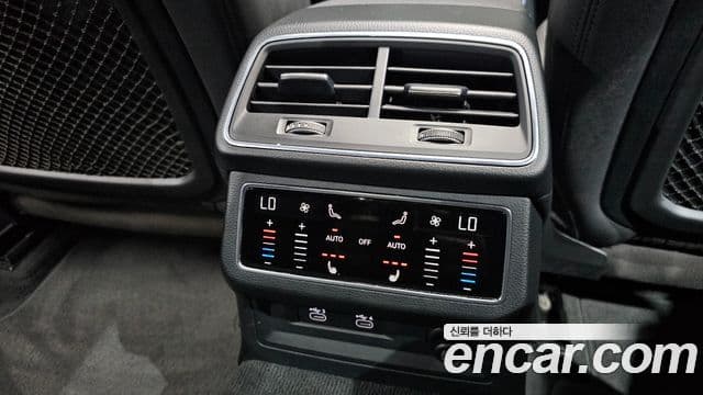 Audi A6 2021 — Фото 19/20