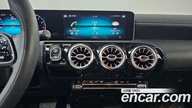 Mercedes-Benz A-Class 2020 — ფოტო 13/20