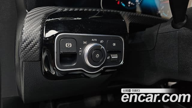 Mercedes-Benz A-Class 2020 — ფოტო 16/20