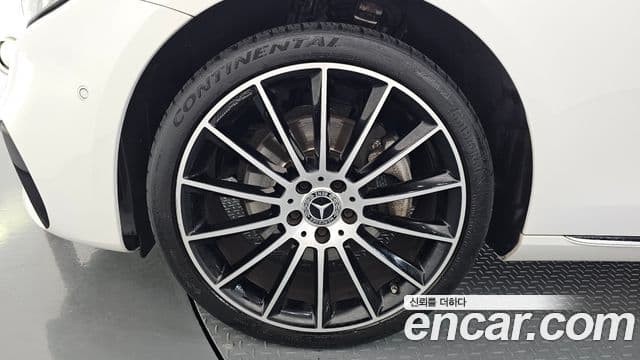 Mercedes-Benz E-Class 2019 — Şəkil 4/20