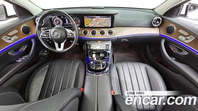 Mercedes-Benz E-Class 2019 — Şəkil 9/20