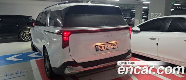 Kia Carnival 2024 — ფოტო 4/8