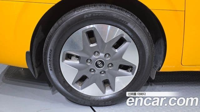 Hyundai Staria 2023 — Şəkil 5/20