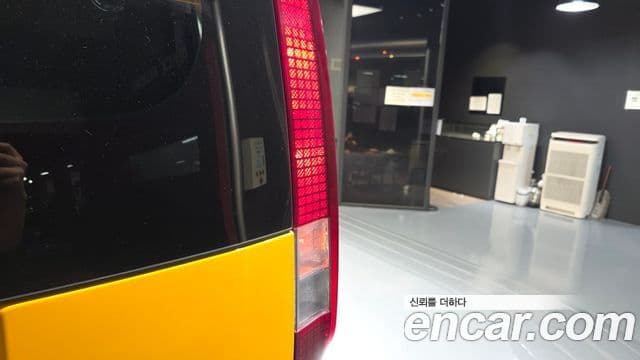 Hyundai Staria 2023 — Photo 20/32