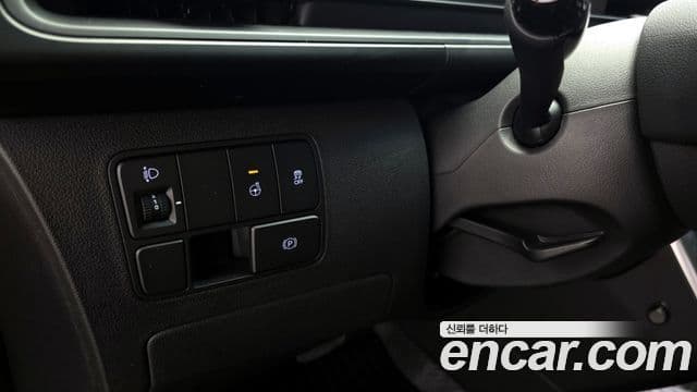 Hyundai Staria 2023 — Photo 15/32