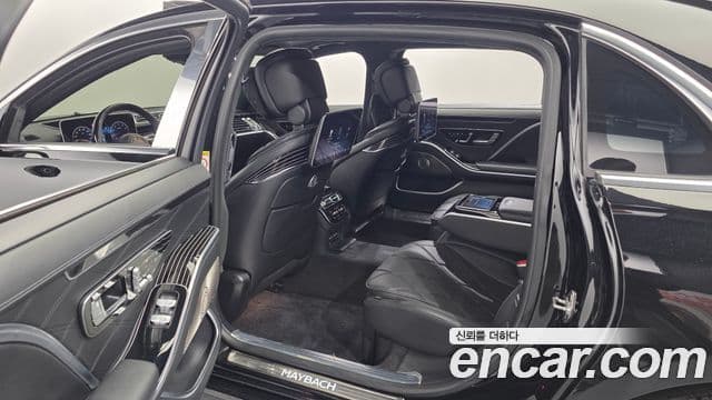 Mercedes-Benz S-Class 2021 — Photo 17/33