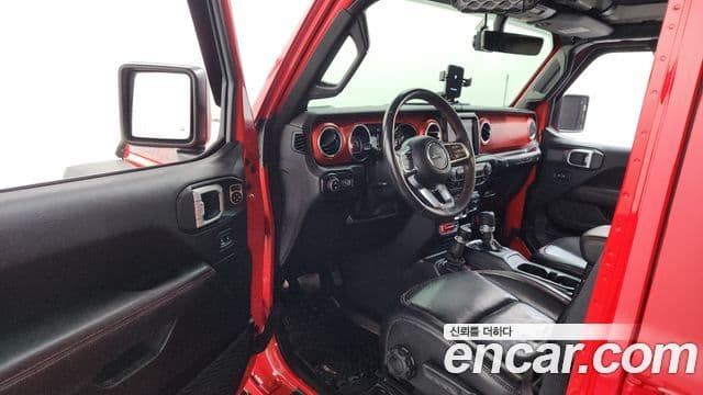 Jeep Wrangler 2019 — Фото 10/20