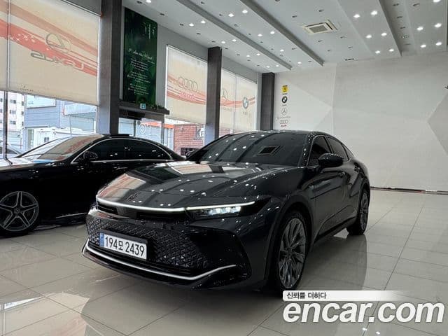 Toyota Crown Crossover 2024 — Şəkil 9/20