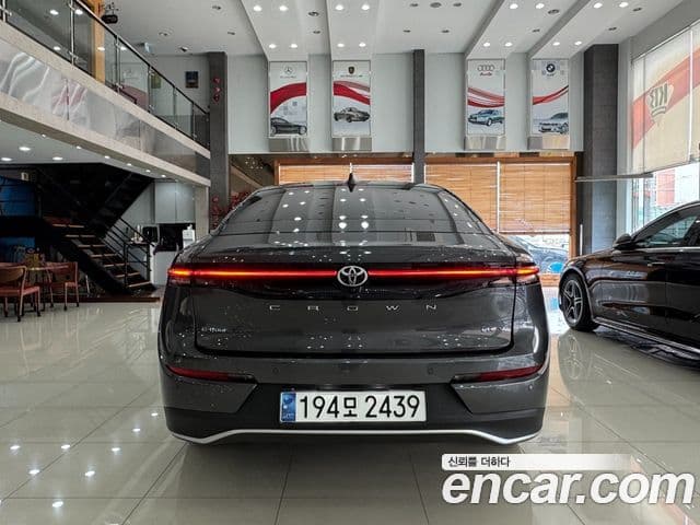 Toyota Crown Crossover 2024 — Şəkil 3/20