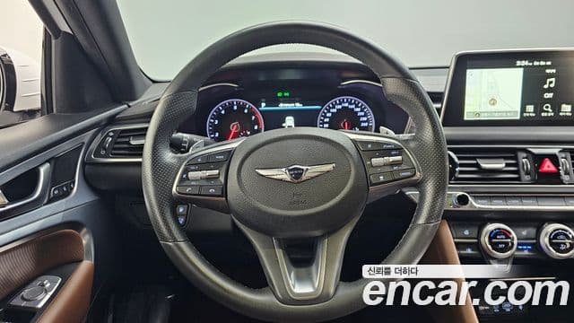 Genesis G70 2019 — ფოტო 13/20