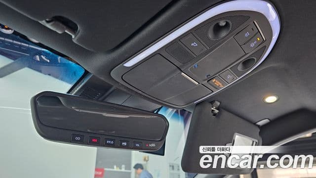 Genesis G70 2019 — ფოტო 18/20