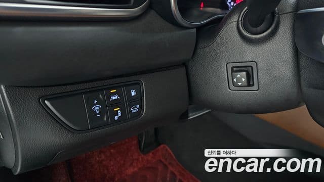 Genesis G70 2019 — ფოტო 19/20