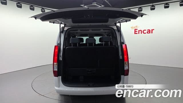 Hyundai Staria 2024 — фото 20 из 20