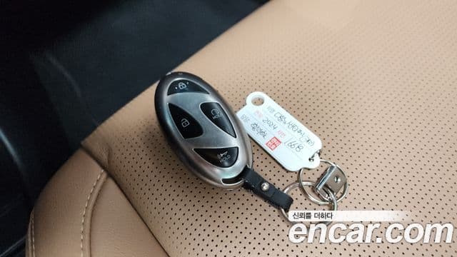 Hyundai Santa Fe 2023 — Şəkil 15/20