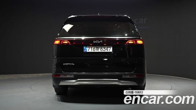 Kia Carnival 2023 — ფოტო 4/20