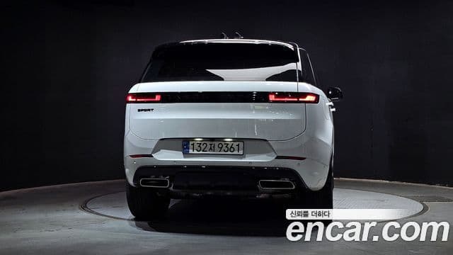 Land Rover Range Rover Sport 2025 — ფოტო 4/20