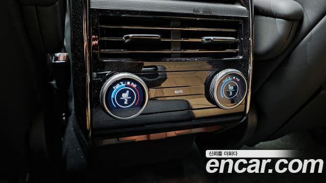 Land Rover Range Rover Sport 2025 — Photo 9/30