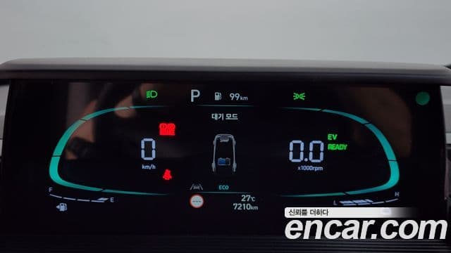 Hyundai Staria 2025 — ფოტო 8/20
