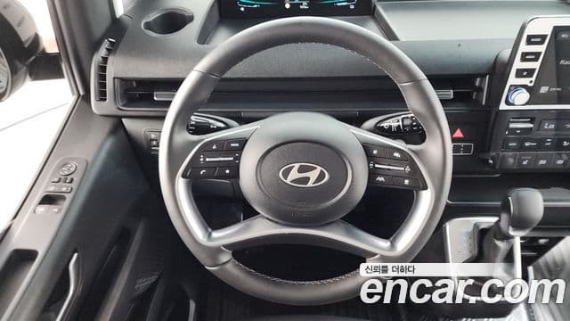 Hyundai Staria 2025 — ფოტო 13/20