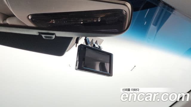 Hyundai Staria 2025 — ფოტო 19/20