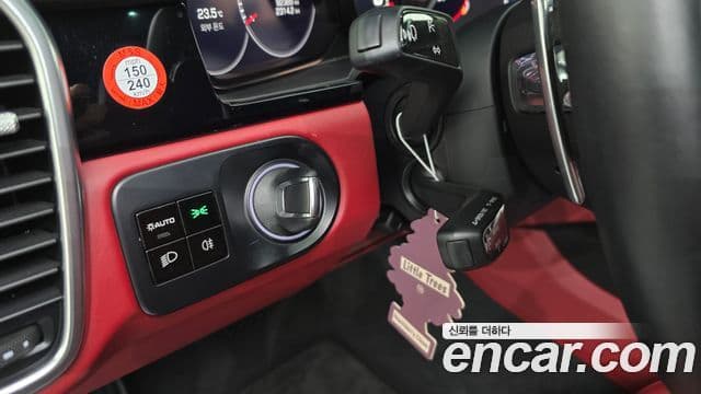 Porsche Cayenne 2019 — Şəkil 18/20