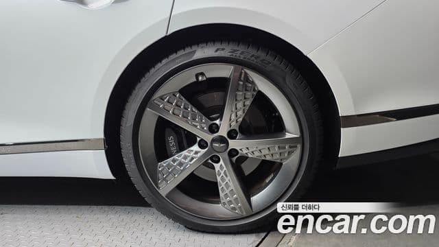 Genesis G80 2024 — Photo 23/31