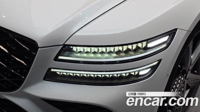 Genesis G80 2024 — Photo 15/31