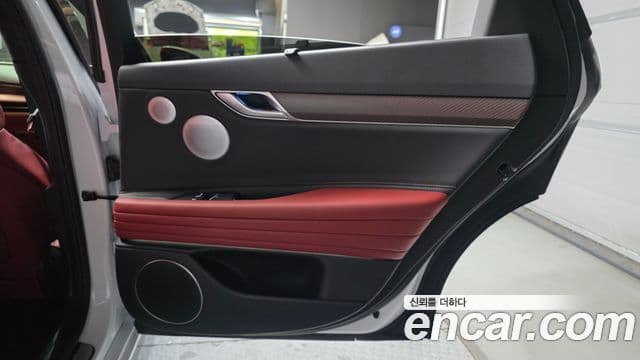 Genesis G80 2024 — Photo 13/31