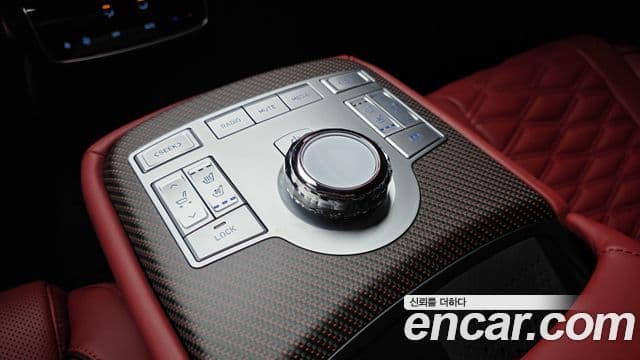 Genesis G80 2024 — Photo 19/31