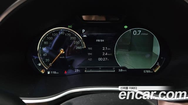 Genesis Electrified G80 2020 — Şəkil 8/20