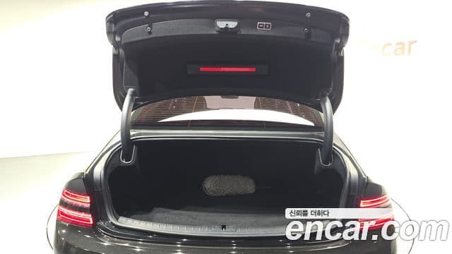 Genesis Electrified G80 2020 — Şəkil 17/20