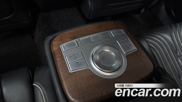 Genesis Electrified G80 2020 — Şəkil 18/20