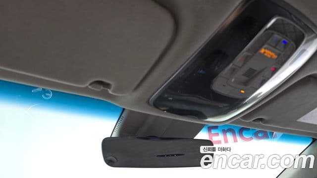 Genesis Electrified G80 2020 — Şəkil 19/20