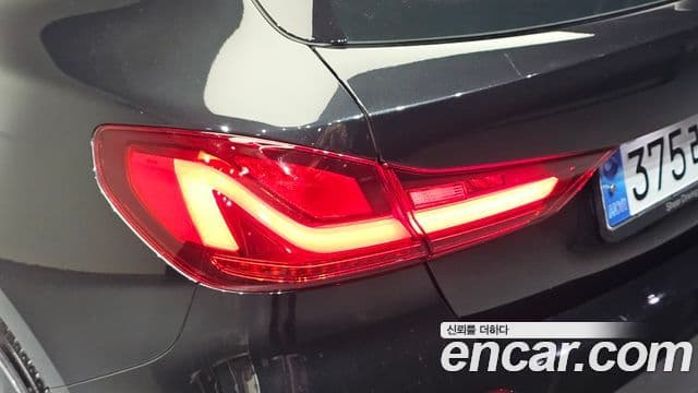 BMW 1 Series 2023 — Photo 26/33